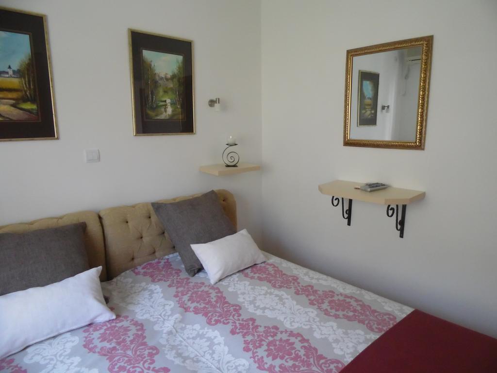 Apartments Slavica Jovanovic Sveti Stefan Pokoj fotografie