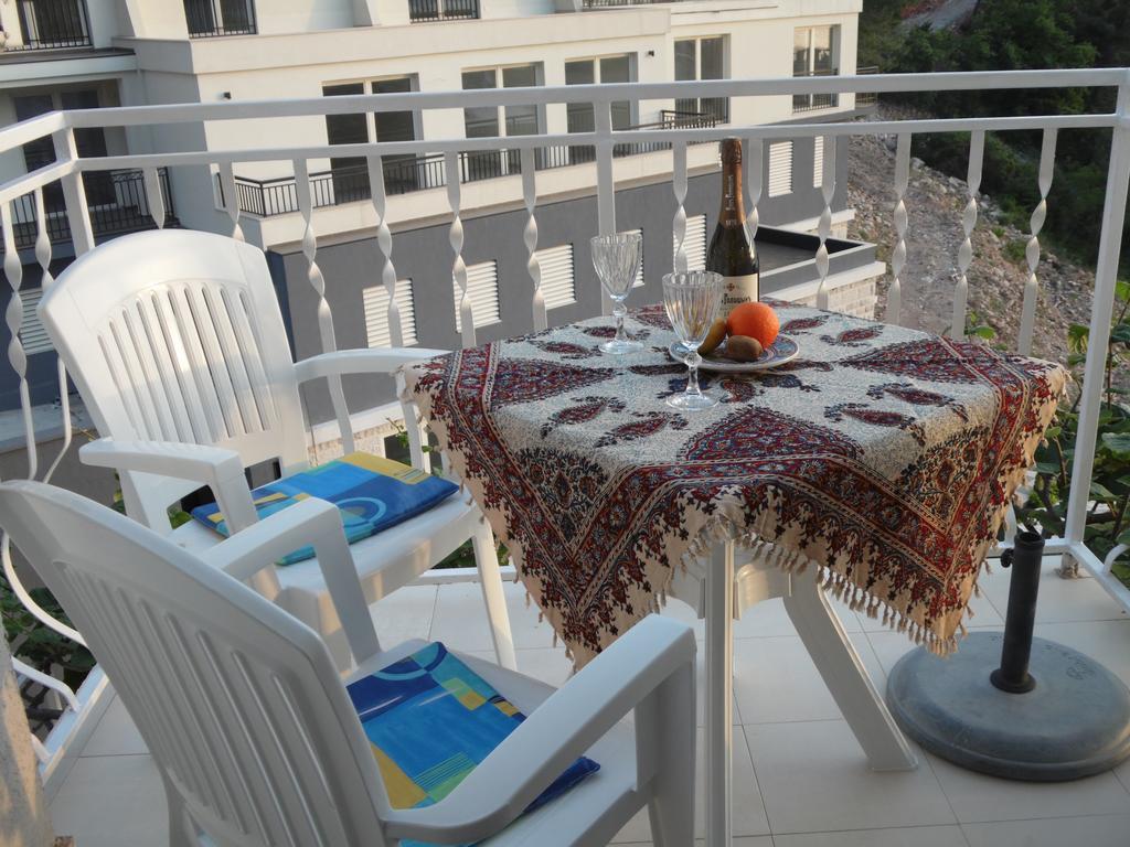 Apartments Slavica Jovanovic Sveti Stefan Pokoj fotografie